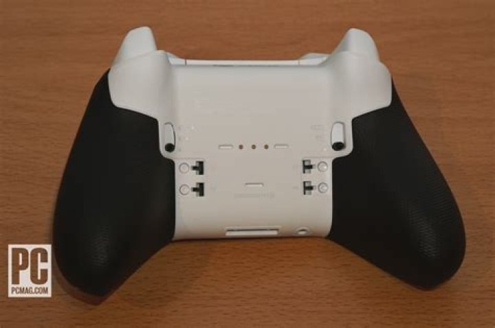 Back of Xbox Elite Wireless Controller