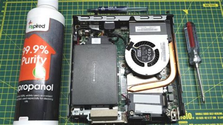Can i use cleaning alcohol 90% to remove thermal paste on the cpu?