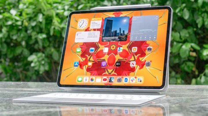 Can the newest IPAD-pro run Ubuntu as a VM under an app such as VMware?