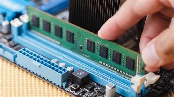 Computer won't POST after installing 4 RAM sticks