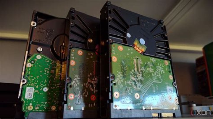 Do harddrives slow down with age?