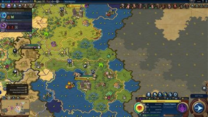 Do the ranged effects of districts or the Colosseum depend on the actual district location or on the city center?