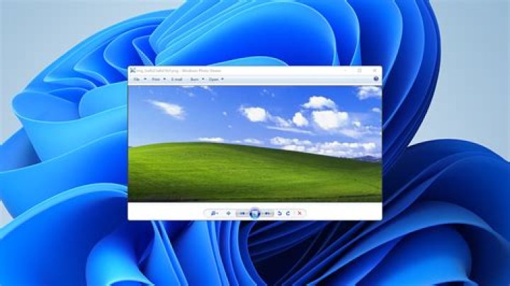 Fullscreen mode in Windows 10 default photo viewer