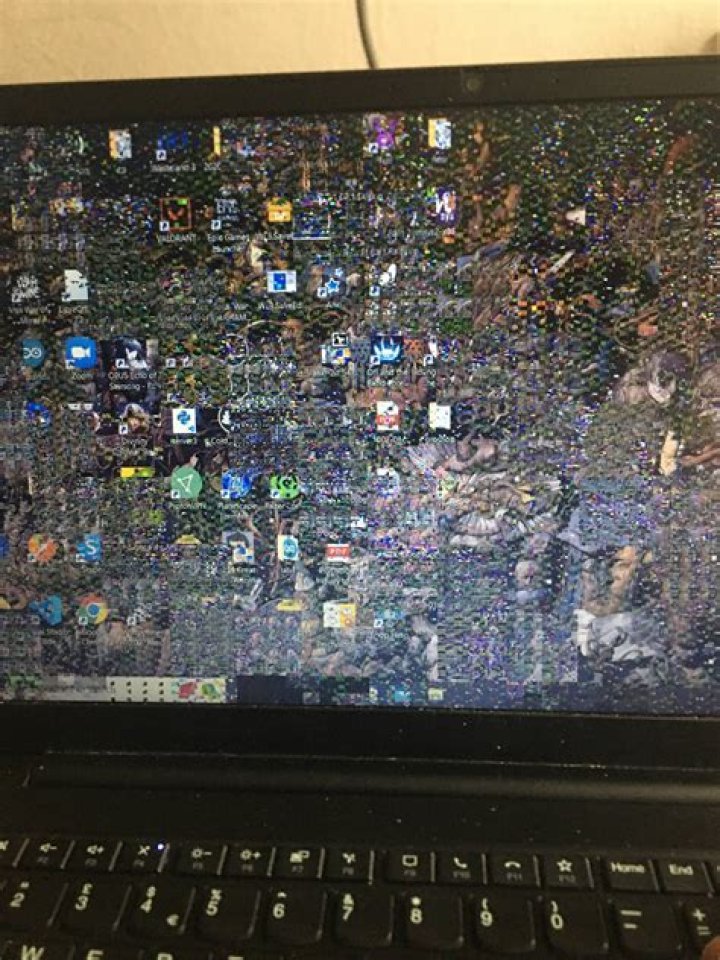 gnome-shell freezes and then after a minute crashes