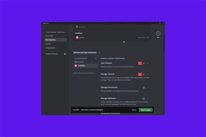 How can I hide the commands I type in a server?
