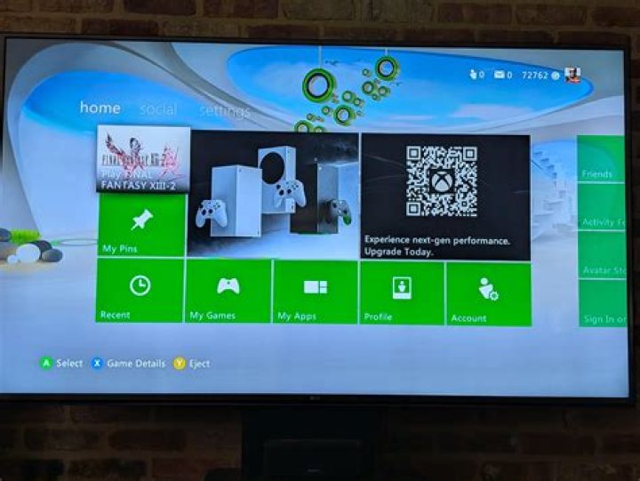 How do I get an XBox 360 to update games?