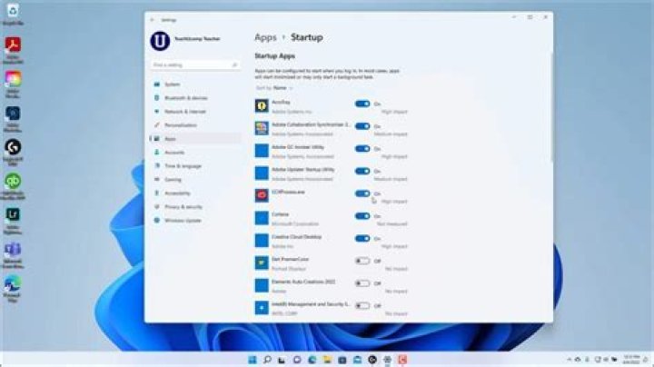 How to run an .exe application as a background task on startup