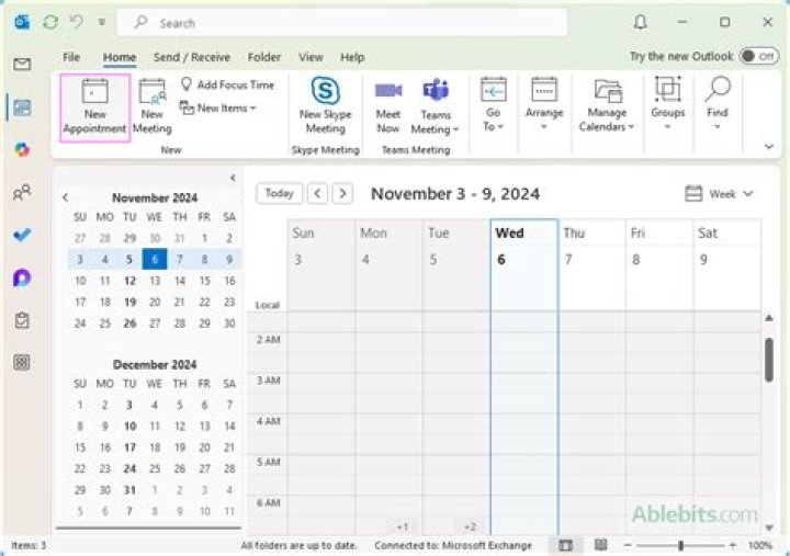 Is it possible to include multiple time slot choices in a calendar event in Microsoft Outlook?