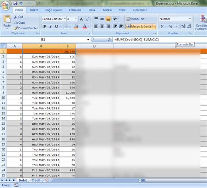 Is it possible to sum an entire column without setting explicit cell boundaries in Excel?