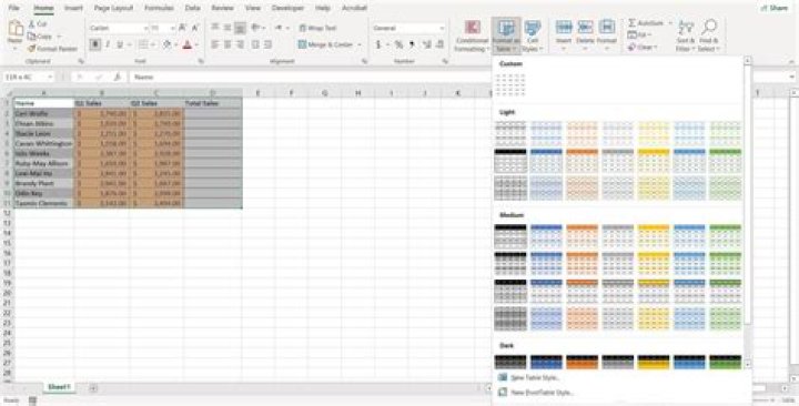 Naming a table in Excel Online