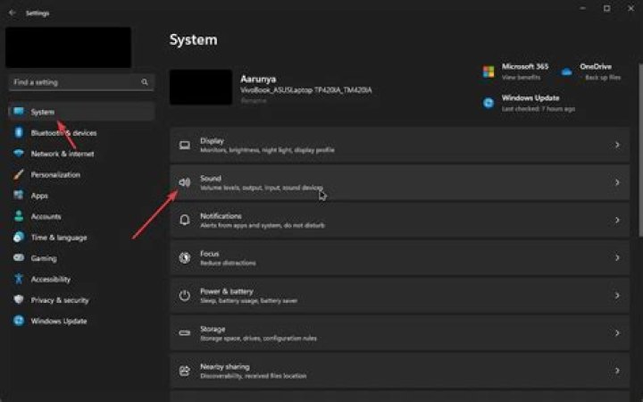Playback devices configuration window, showing the TV as the default device and playing audio, but the Realtek analog speakers are not plugged in, and the Realtek digital outputs are disabled
