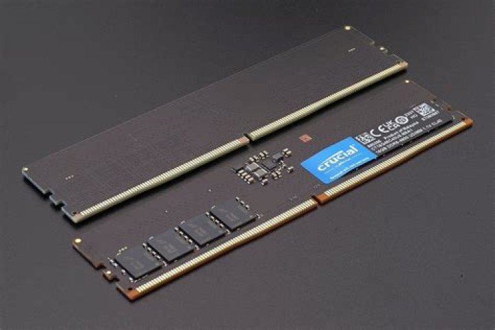 Two SDRAM sticks, courtesy of Wikipedia