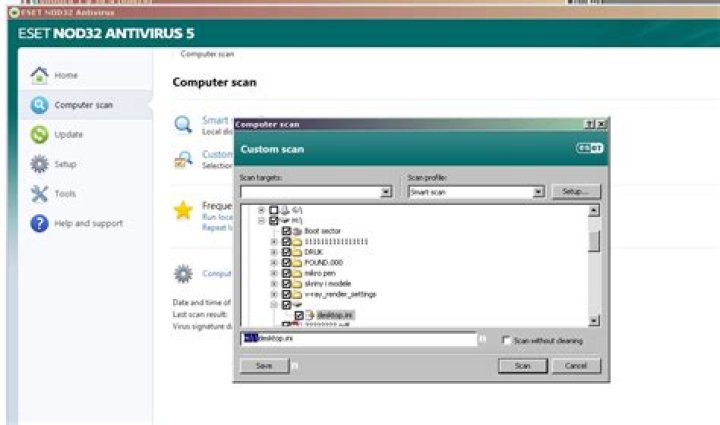 USB flash drive showing empty but half of the capacity is in Used