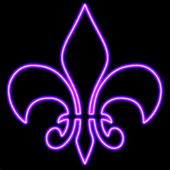 What is the meaning behind the French lilly used in Saints row series?