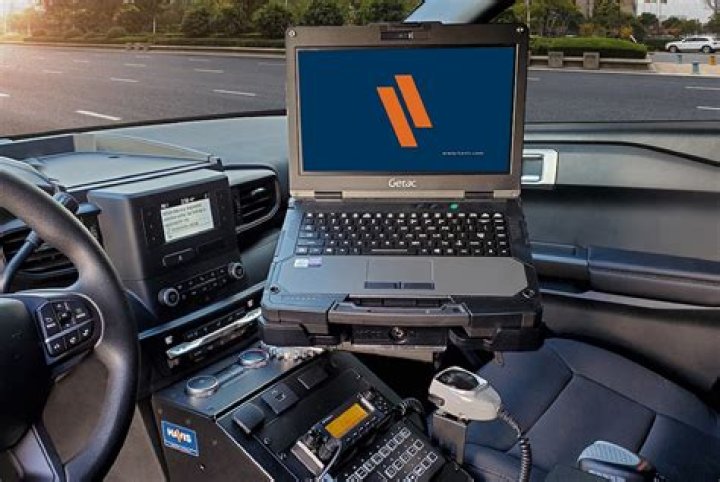 Will leaving my computer in the car ruin it? [duplicate]